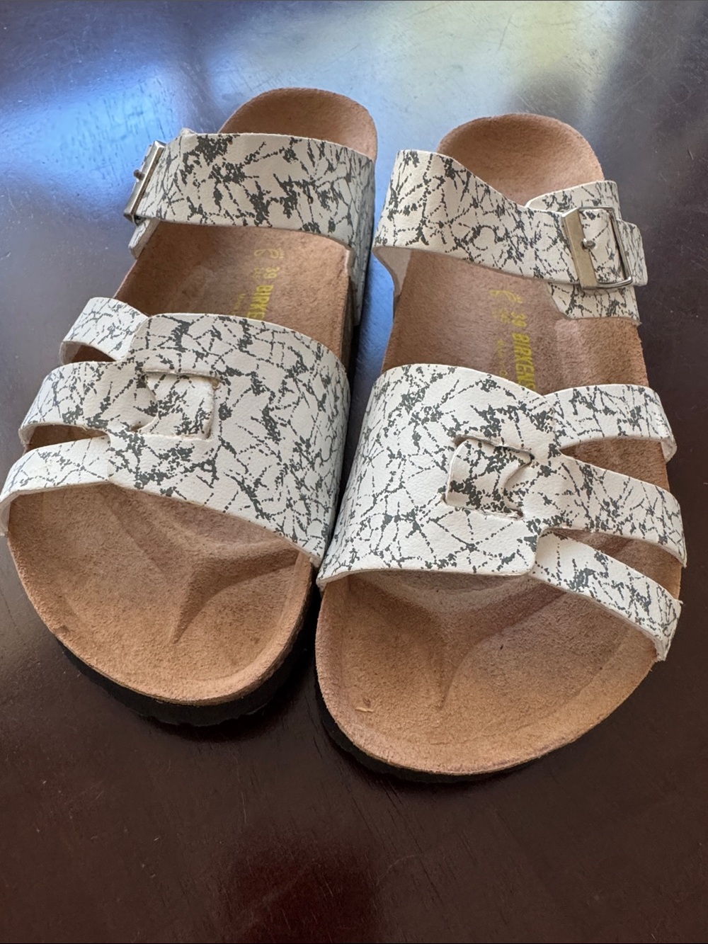 Birkenstock Marbled Vegan Leather Women’s Casual White Crackle Strap Sandals